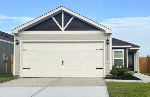 Photo of 11508 Texas Spring Drive, Houston, TX 77048 (MLS # 83014443) Photo of 11508 Texas Spring Drive, Houston, TX 77048 (MLS # 83014443)