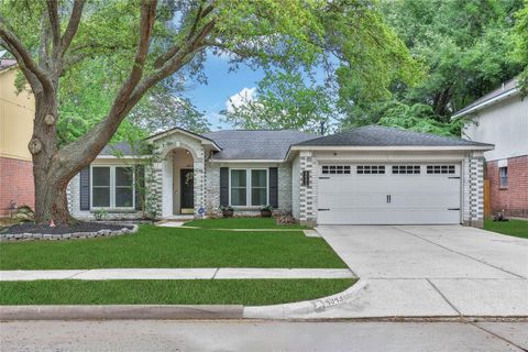 Photo of 4843 Drew Forest Lane, Humble, TX 77346 (MLS # 70105676)