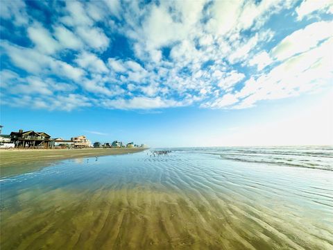 Photo of 12917 John Reynolds Road, Galveston, TX 77554 (MLS # 41685244)