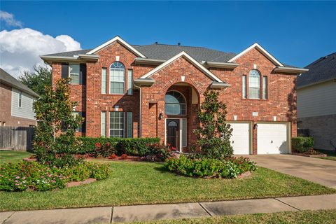Photo of 2109 Auburn Shores Drive, Pearland, TX 77584 (MLS # 90511086)