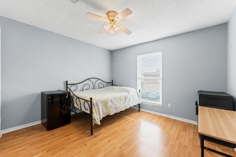 Tiny photo for 1516 Bay Area Boulevard #B8, Houston, TX 77058 (MLS # 62339696)