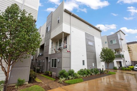 Photo of 317 Eado Park Circle, Houston, TX 77020 (MLS # 29940208)