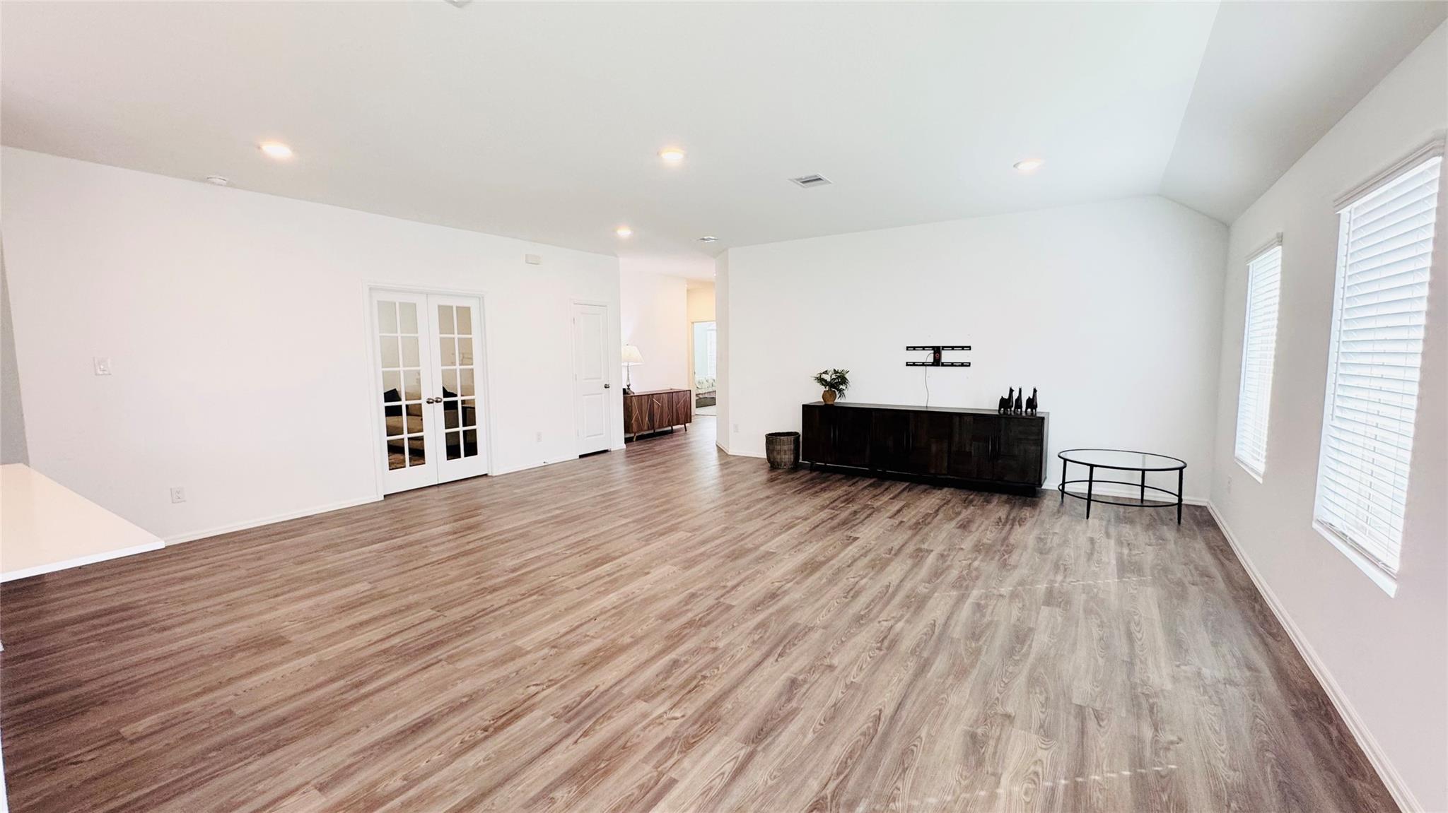 8015 Eagle Creek Lane