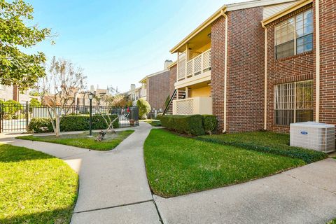 Tiny photo for 2121 El Paseo Street #1805, Houston, TX 77054 (MLS # 88870167)