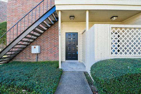 Tiny photo for 2121 El Paseo Street #1805, Houston, TX 77054 (MLS # 88870167)