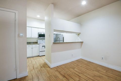 Tiny photo for 2121 El Paseo Street #1805, Houston, TX 77054 (MLS # 88870167)