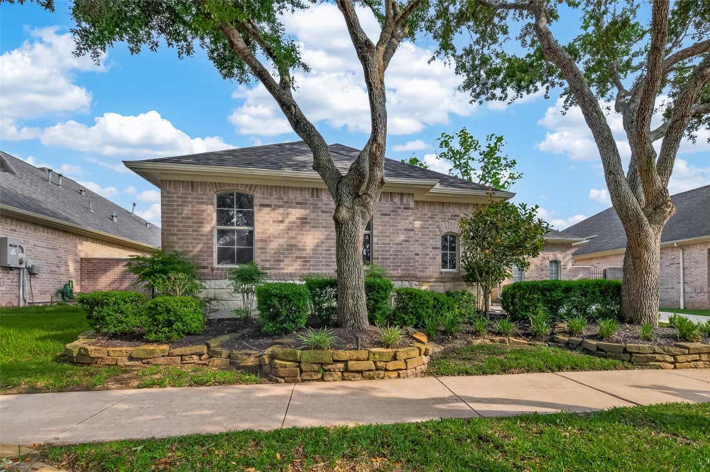 Photo of 10106 Lost Hollow Lane, Missouri City, TX 77459 (MLS # 49374471)