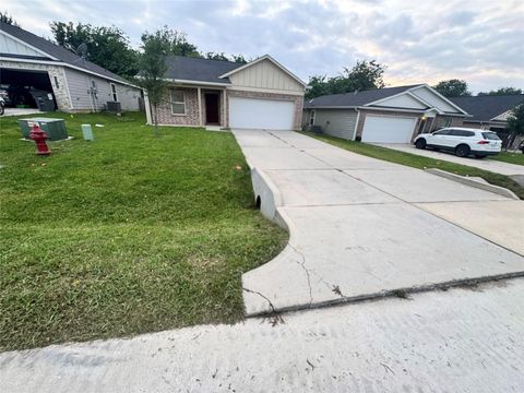Photo of 14214 Green Wing Circle, Willis, TX 77318 (MLS # 49966471)