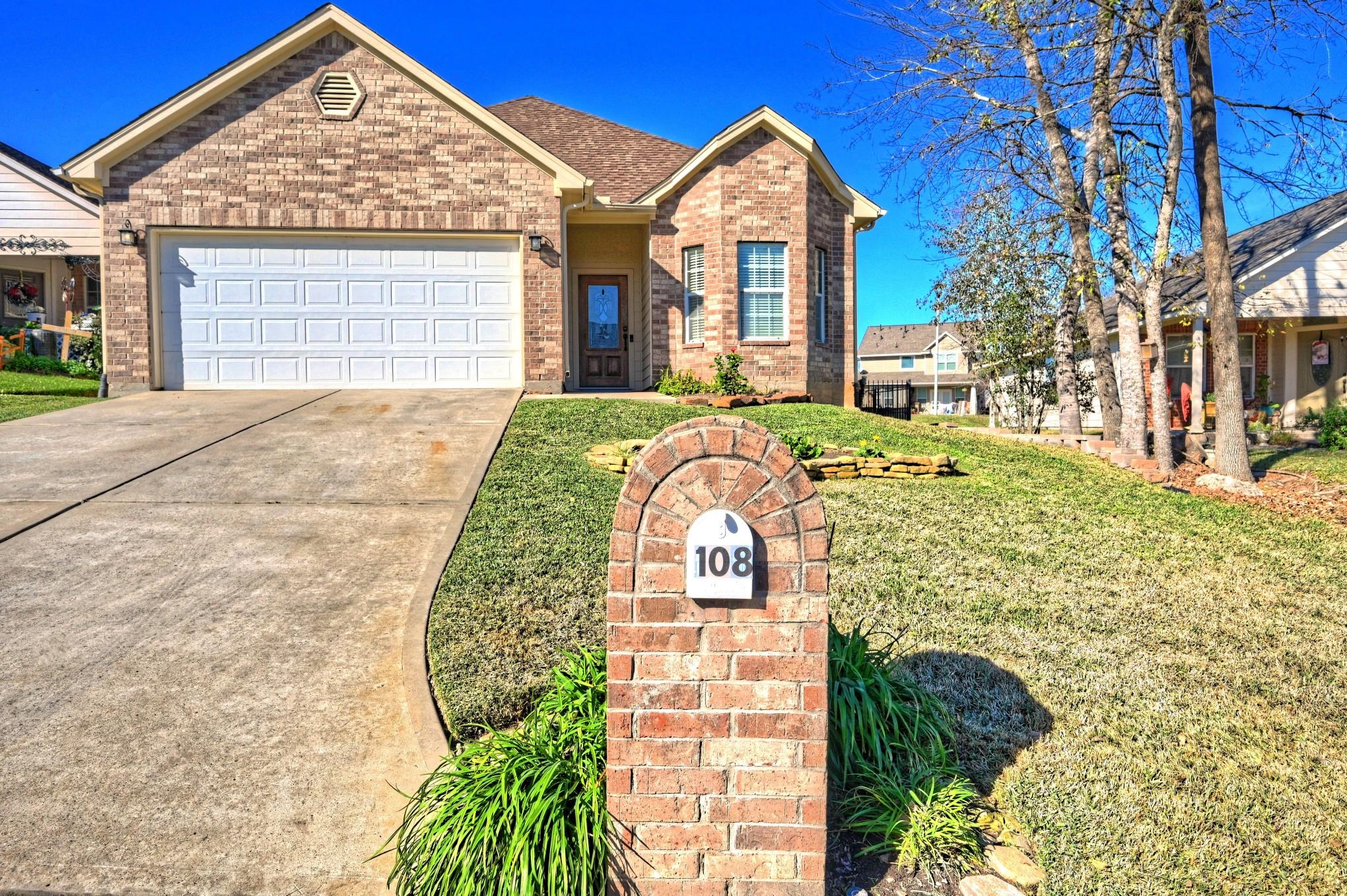 108 Cove Circle