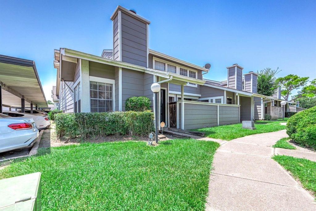 Photo of 12213 Sandpiper Drive #122, Houston, TX 77035 (MLS # 44490002)