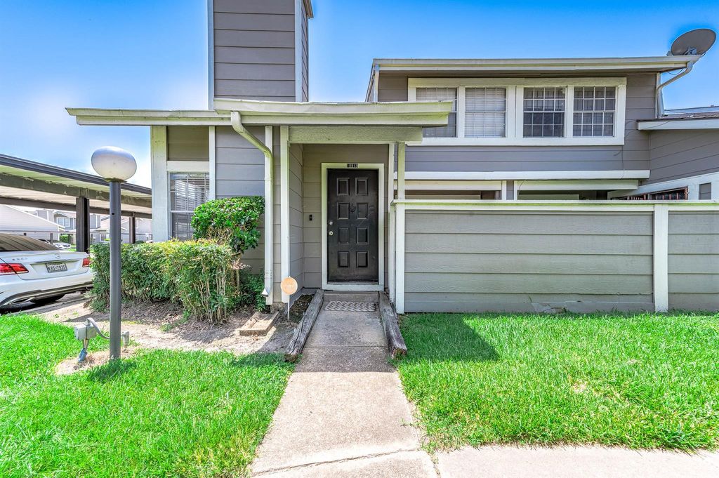 Photo of 12213 Sandpiper Drive #122, Houston, TX 77035 (MLS # 44490002)