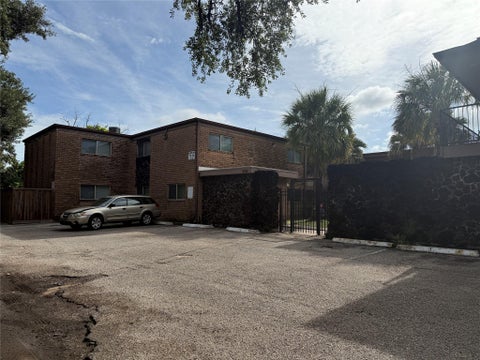 Photo of 1530 Heights Boulevard #2, Houston, TX 77008 (MLS # 46401892)