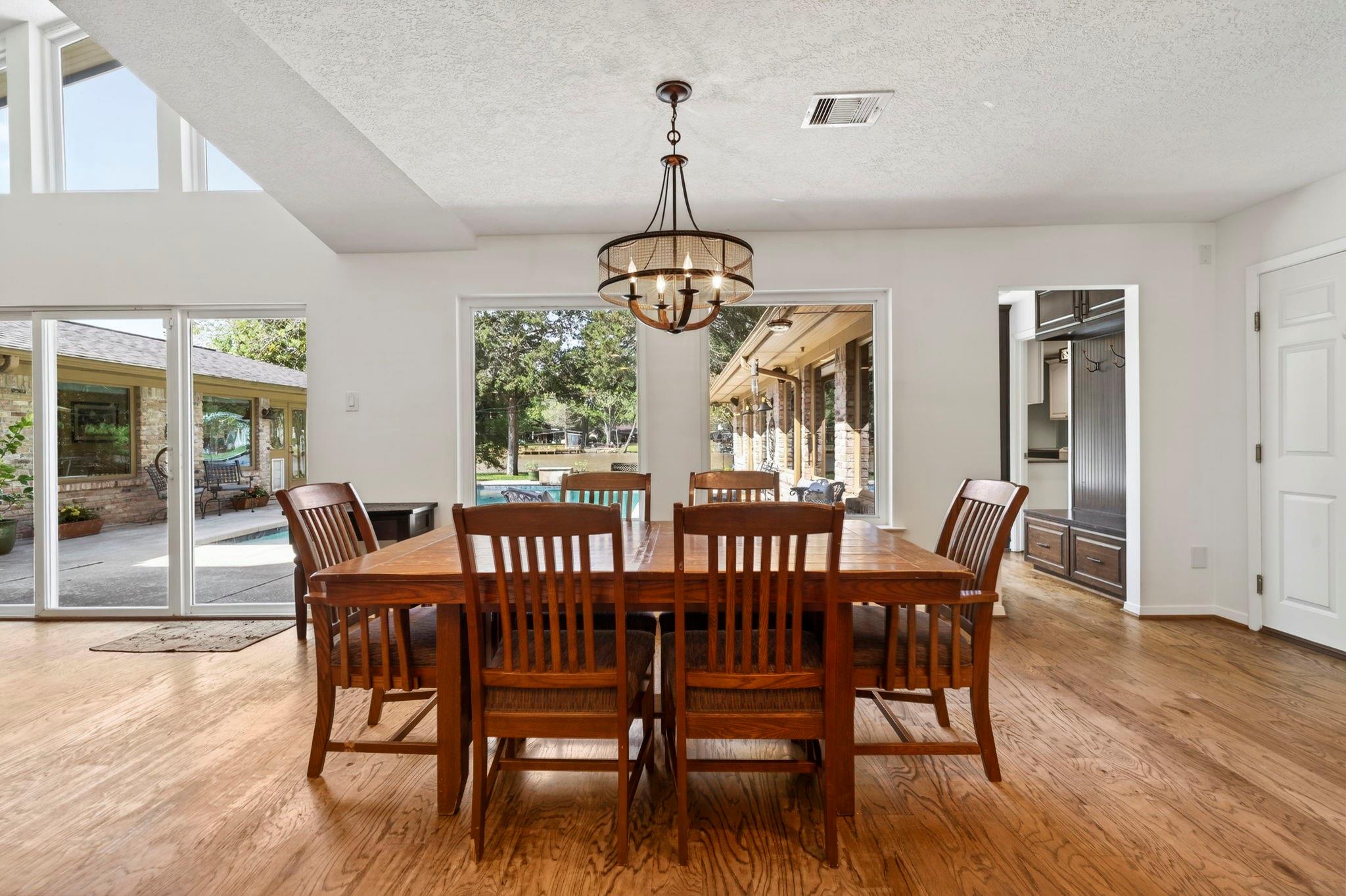 522 Oyster Creek Drive