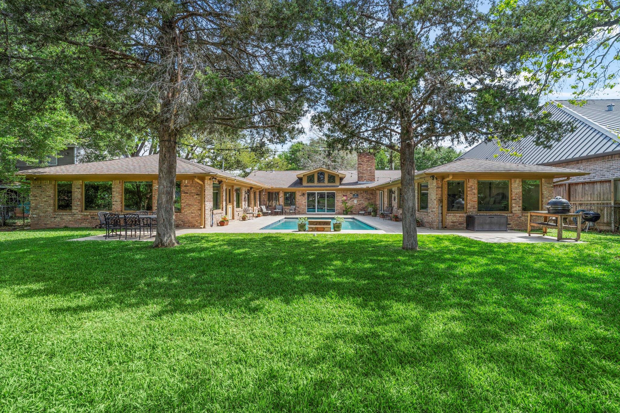 522 Oyster Creek Drive