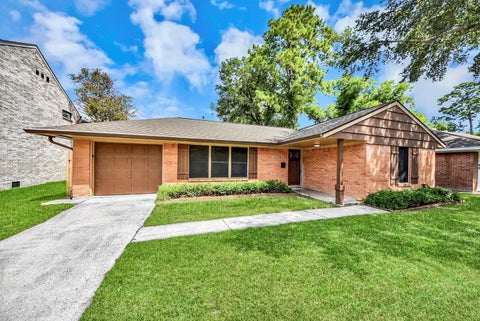 Photo of 2314 Lamonte Lane, Houston, TX 77018 (MLS # 77228293)