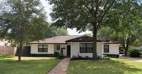 Photo of 7713 Valley View Lane, Houston, TX 77074 (MLS # 88903660)