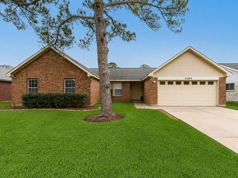 Photo of 2306 Featherton Court, Sugar Land, TX 77478 (MLS # 54857390)