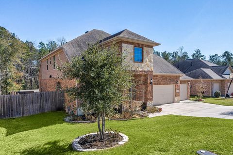 Photo of 2007 Brookmont Drive, Conroe, TX 77301 (MLS # 32669559)