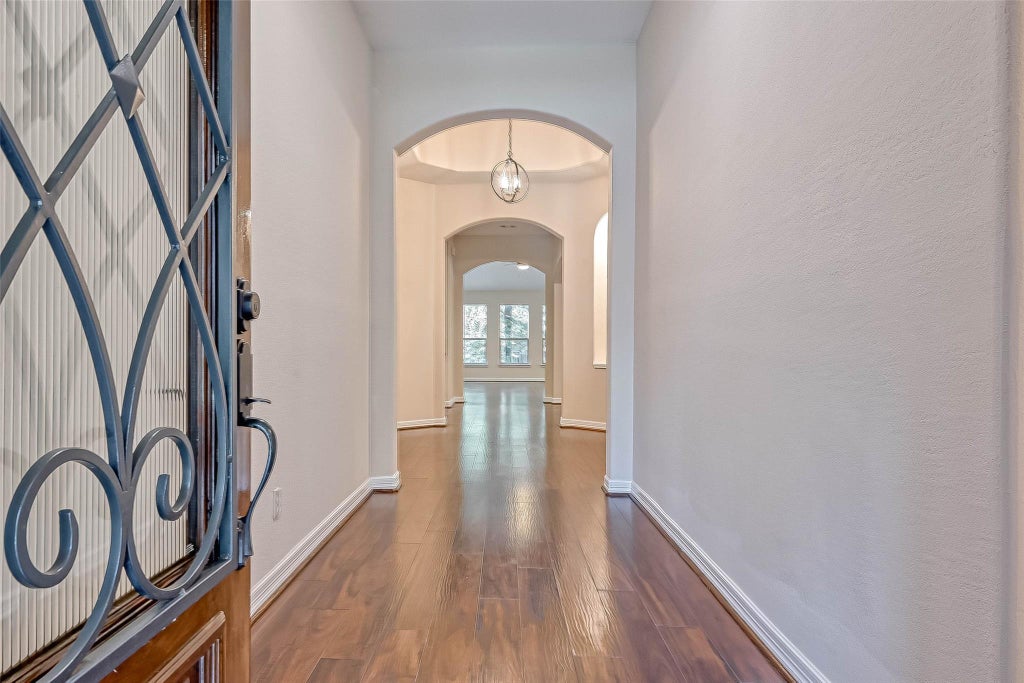 Photo of 150 W Heritage Mill Circle, Tomball, TX 77375 (MLS # 77089930)