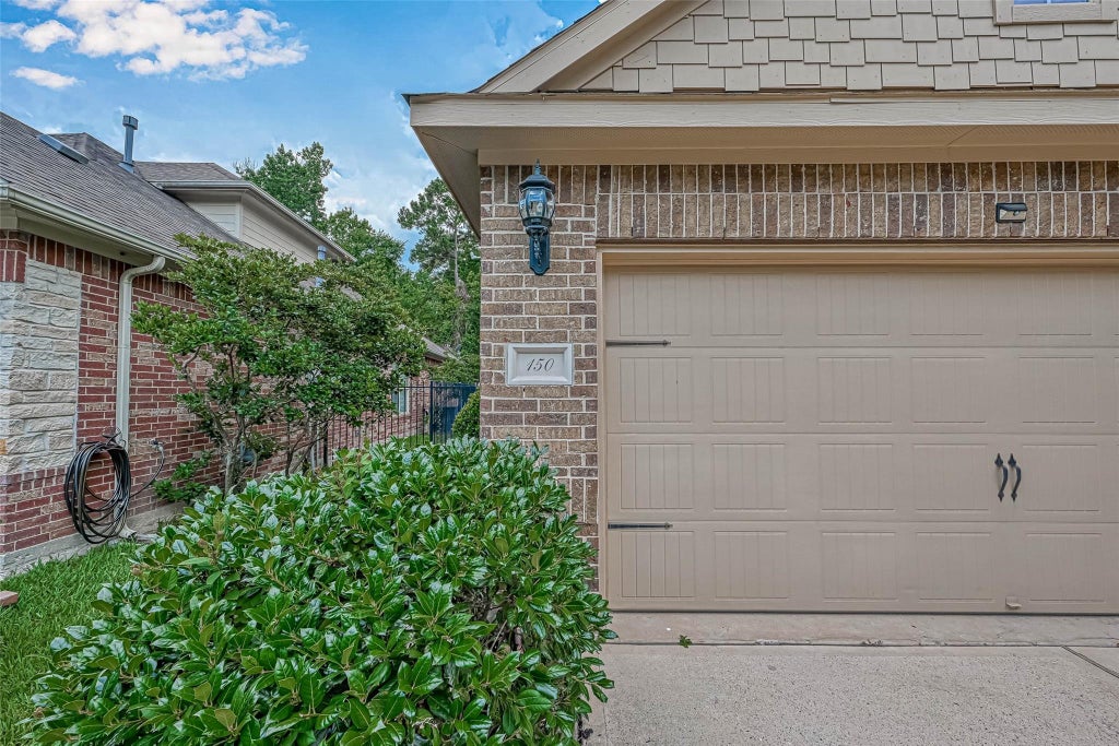 Photo of 150 W Heritage Mill Circle, Tomball, TX 77375 (MLS # 77089930)