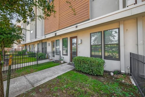 Tiny photo for 2401 Crawford Street #C3D, Houston, TX 77004 (MLS # 90756118)