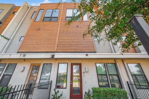 Photo of 2401 Crawford Street #C3D, Houston, TX 77004 (MLS # 90756118)