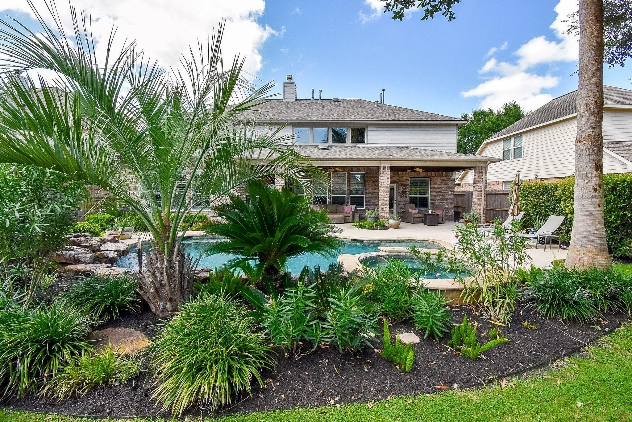 27607 Macklind Ridge Lane