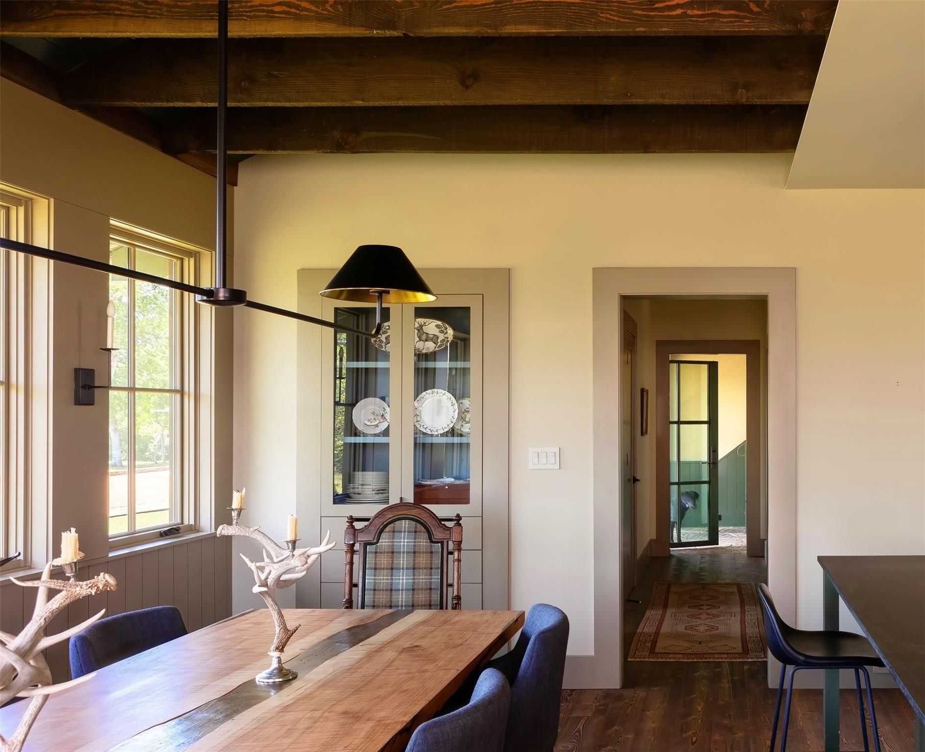 5286 Skull Creek Road