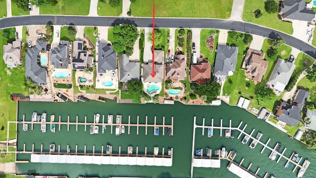 Photo of 12516 Lake Vista Drive, Willis, TX 77318 (MLS # 45644607)