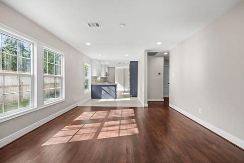 Tiny photo for 2538 Southgate Boulevard, Houston, TX 77030 (MLS # 23517054)