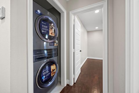 Tiny photo for 2538 Southgate Boulevard, Houston, TX 77030 (MLS # 23517054)