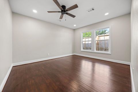 Tiny photo for 2538 Southgate Boulevard, Houston, TX 77030 (MLS # 23517054)