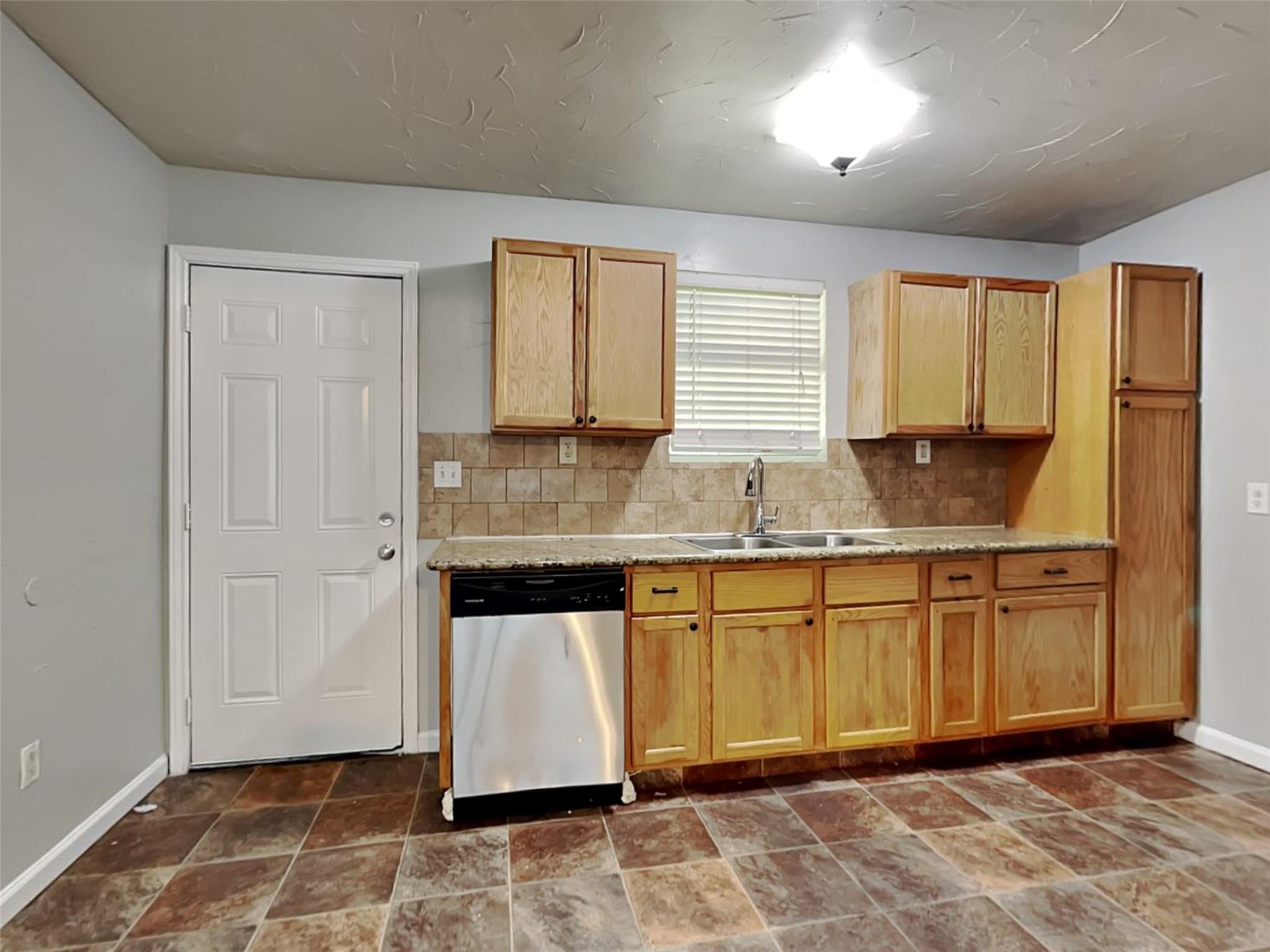 305 Sherbrooke Court