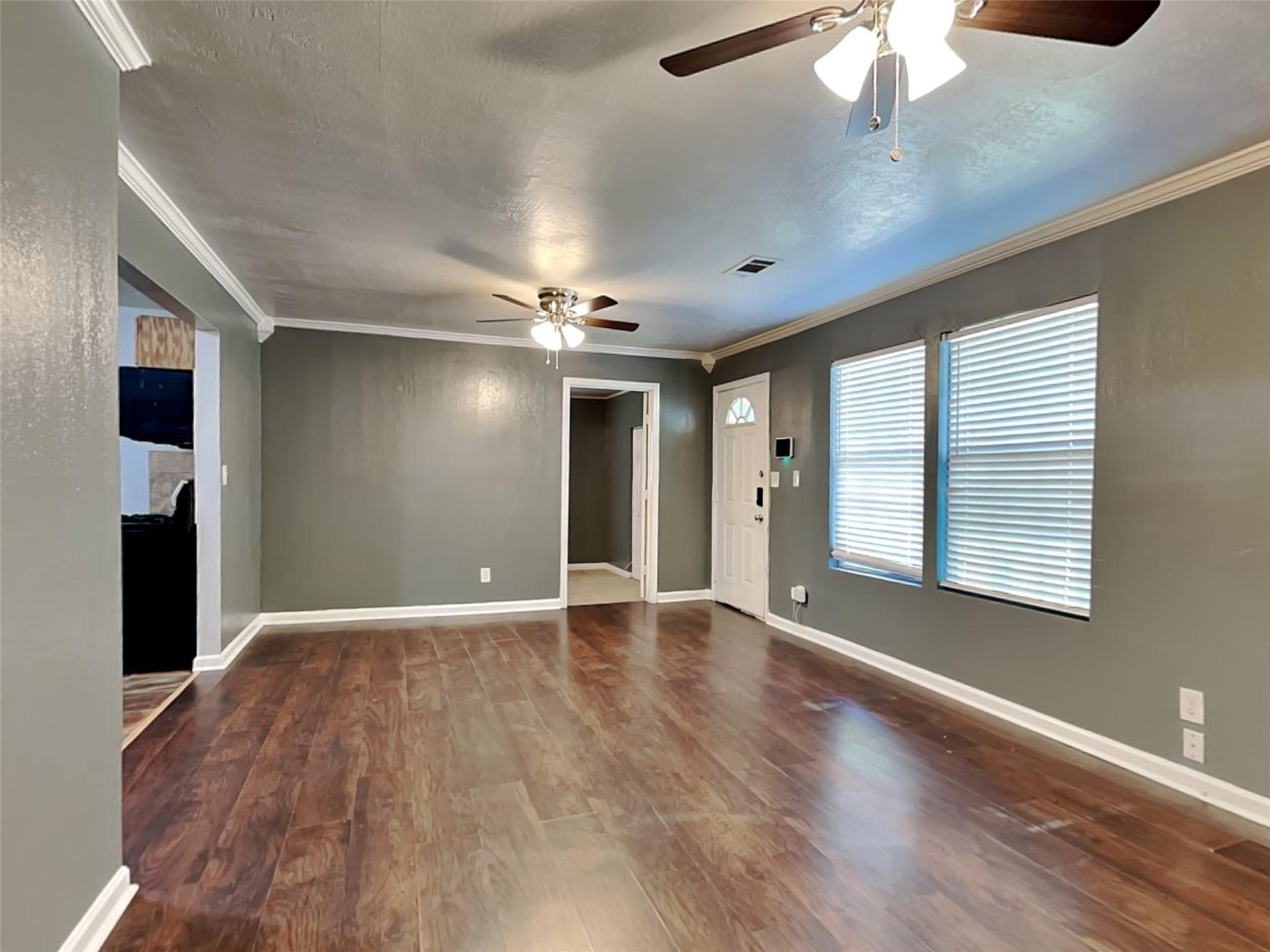 305 Sherbrooke Court