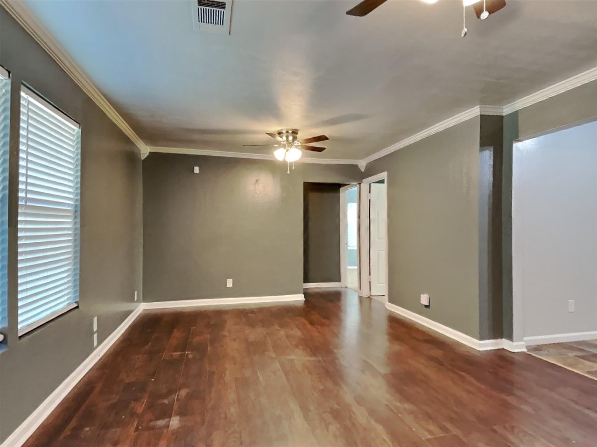 305 Sherbrooke Court