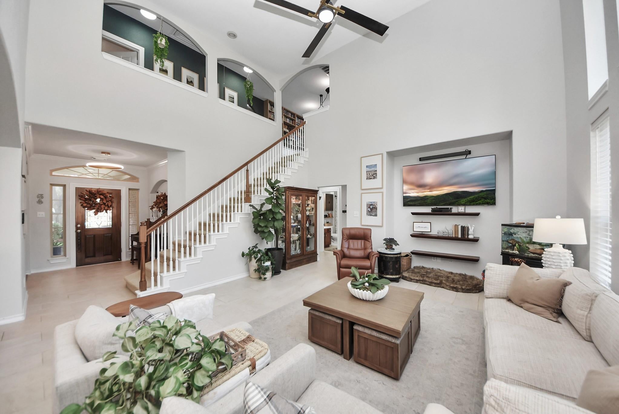 5007 Parkcanyon Lane