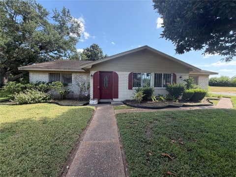Photo of 3704 Cork Drive, Houston, TX 77047 (MLS # 73203716)