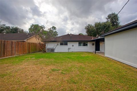 Tiny photo for 5802 Chrystell Lane, Houston, TX 77092 (MLS # 21568998)