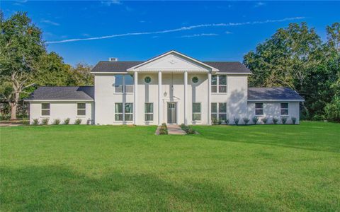 Photo of 5301 Ryan Acres Drive, Pearland, TX 77584 (MLS # 52923447)