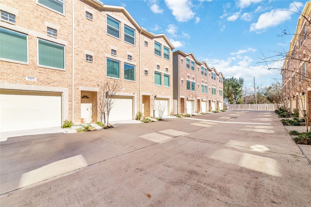 Photo of 8705 Bryam #1403, Houston, TX 77061 (MLS # 17201761)