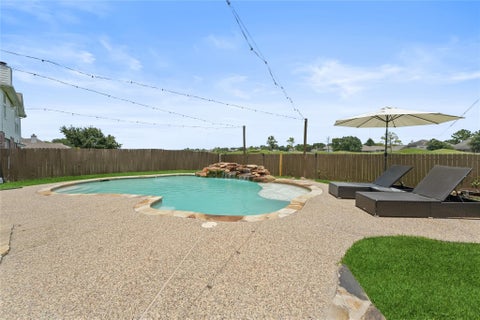 Photo of 10522 Badger Canyon Drive, Houston, TX 77095 (MLS # 5598707)