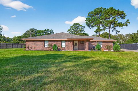 Photo of 11507 Oak Valley Drive, Houston, TX 77065 (MLS # 76050995)