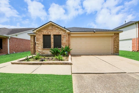 Photo of 9114 Wolcott Park Lane, Houston, TX 77075 (MLS # 51731656)