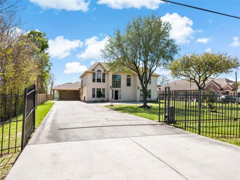 Photo of 5631 Brookfield Drive, Houston, TX 77085 (MLS # 58259829)