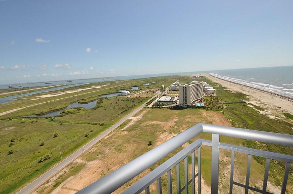 801 E Beach Drive BC2000