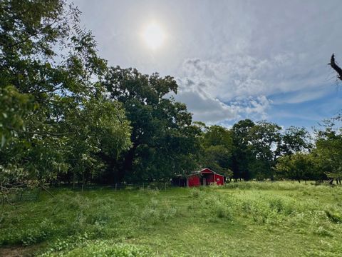 Photo of 182 Amy Lane, Boling, TX 77420 (MLS # 13882472) Photo of 182 Amy Lane, Boling, TX 77420 (MLS # 13882472)