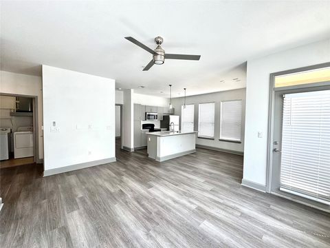 Photo of 3333 Weslayan St Street #1210, Houston, TX 77027 (MLS # 82761101) Photo of 3333 Weslayan St Street #1210, Houston, TX 77027 (MLS # 82761101)