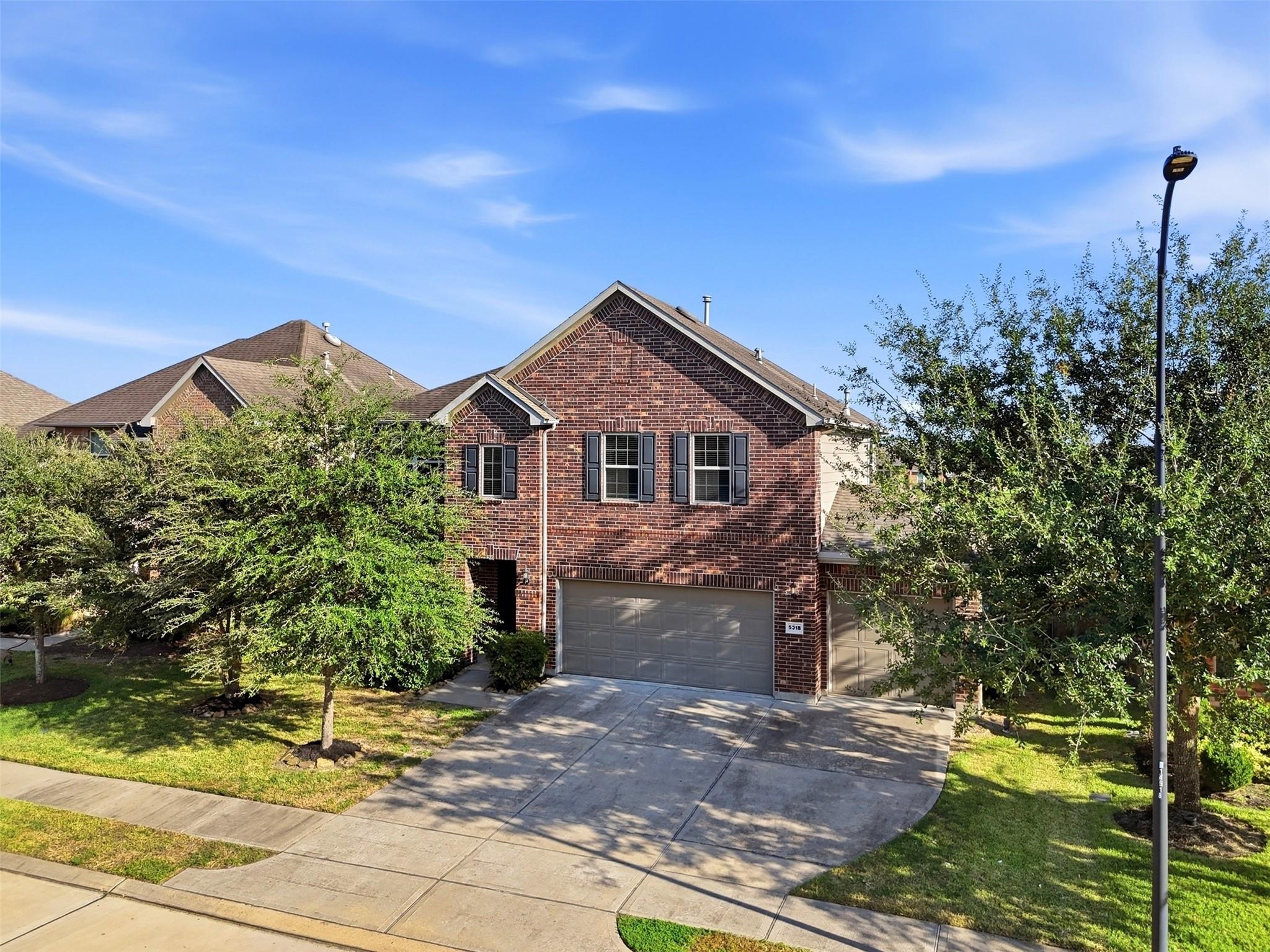 5318 Royal Sunset Court