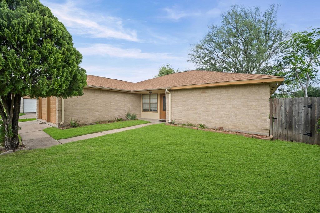 Photo of 1418 Pennygent Lane, Channelview, TX 77530 (MLS # 6524270)