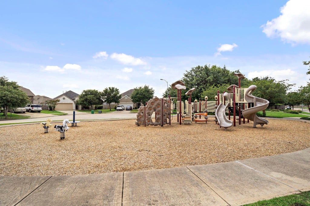 Photo of 1610 Chase Anchor Court, Rosenberg, TX 77469 (MLS # 11345048)